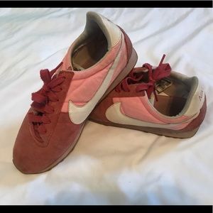 Vintage Nike Size 8.5